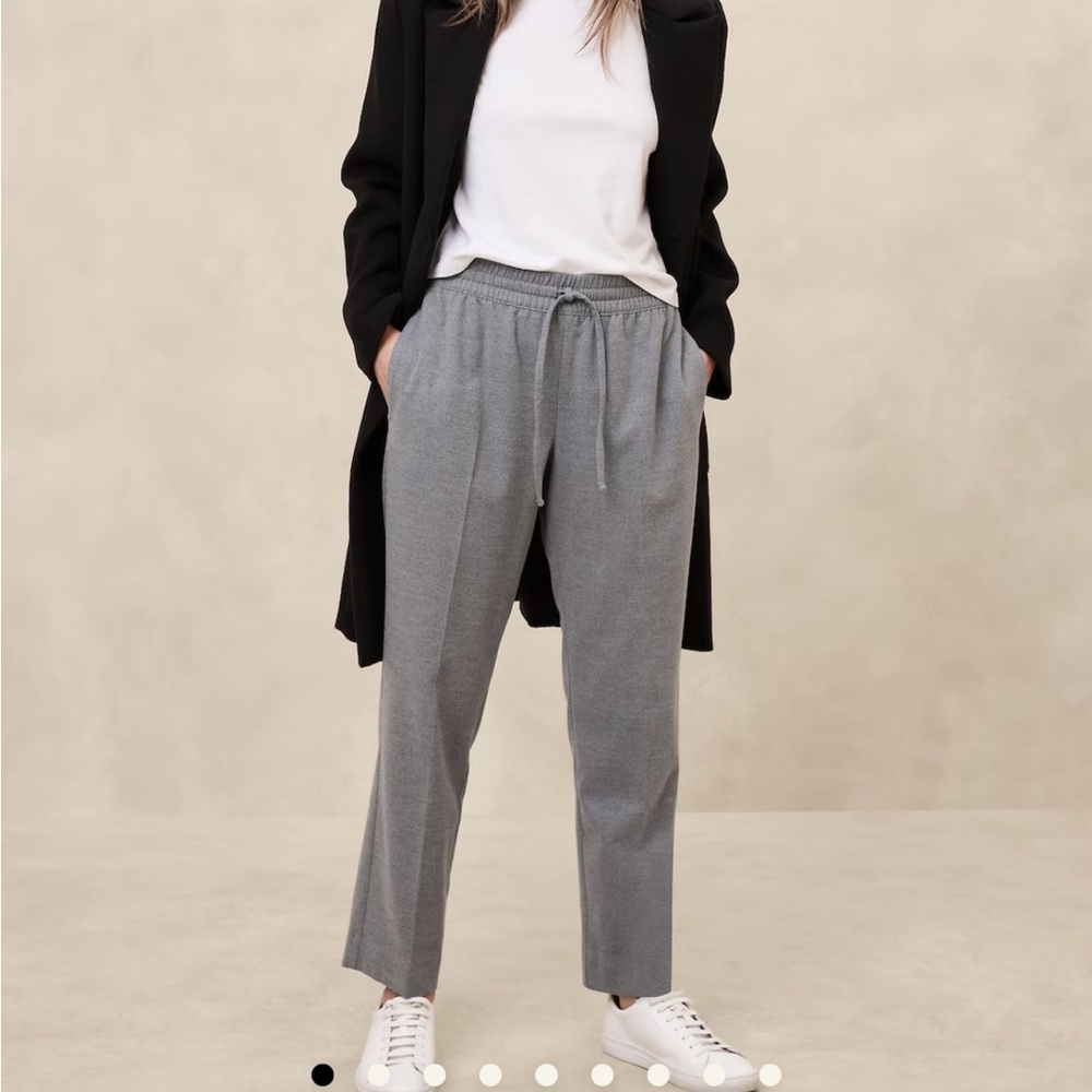 Gray Women's PULL-ON TAPERED PANT
